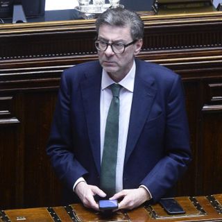 Giorgetti “Approvato documento finanza pubblica diverso dal passato”