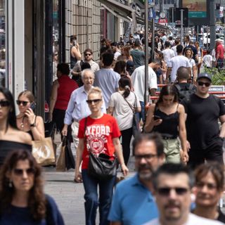 Confcommercio-Censis, l’incertezza riduce la fiducia delle famiglie