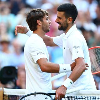 A Wimbledon Cobolli ko contro Djokovic, ora Nole sfida Sinner