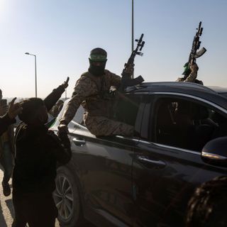 Hamas “Pronti a un accordo globale e al rilascio degli ostaggi”