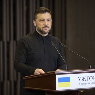 Zelensky “Droni russi su Polonia precedente pericoloso per l’Europa”