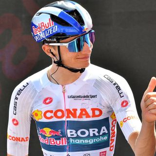 Pellizzari vince la 17esima tappa della Vuelta, Vingegaard leader