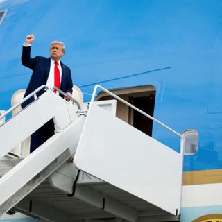 Trump accolto a Ben Gurion da Herzog e Netanyahu