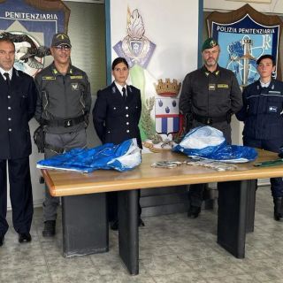 Maxi sequestro di droga all’interno del carcere di Lecce