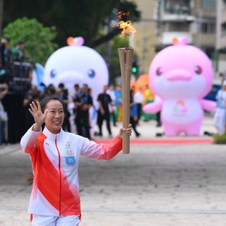 Cina, prima staffetta transfrontaliera della torcia per i Giochi Nazionali