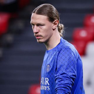 Safonov ipnotizza il Flamengo ai rigori, Intercontinentale al Psg