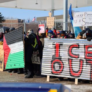 Minneapolis, uomo ucciso da agenti federali, governatore Walz “Trump ritiri ICE”