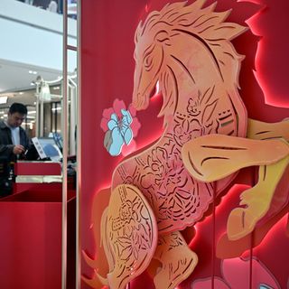 Cina, i marchi internazionali sfruttano Anno del Cavallo per entrare nel mercato