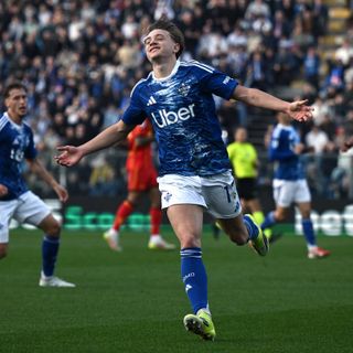 Profumo di Champions sul lago, il Como vola e batte 3-1 il Lecce