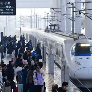 Cina, picco di spostamenti transfrontalieri per il Primo Maggio