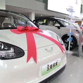 Cina, esportazioni di auto a nuova energia più che raddoppiate a maggio