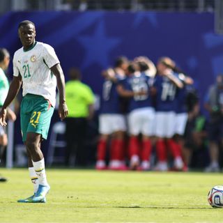 Il Senegal travolge 5-0 l’Iraq e spera nei sedicesimi