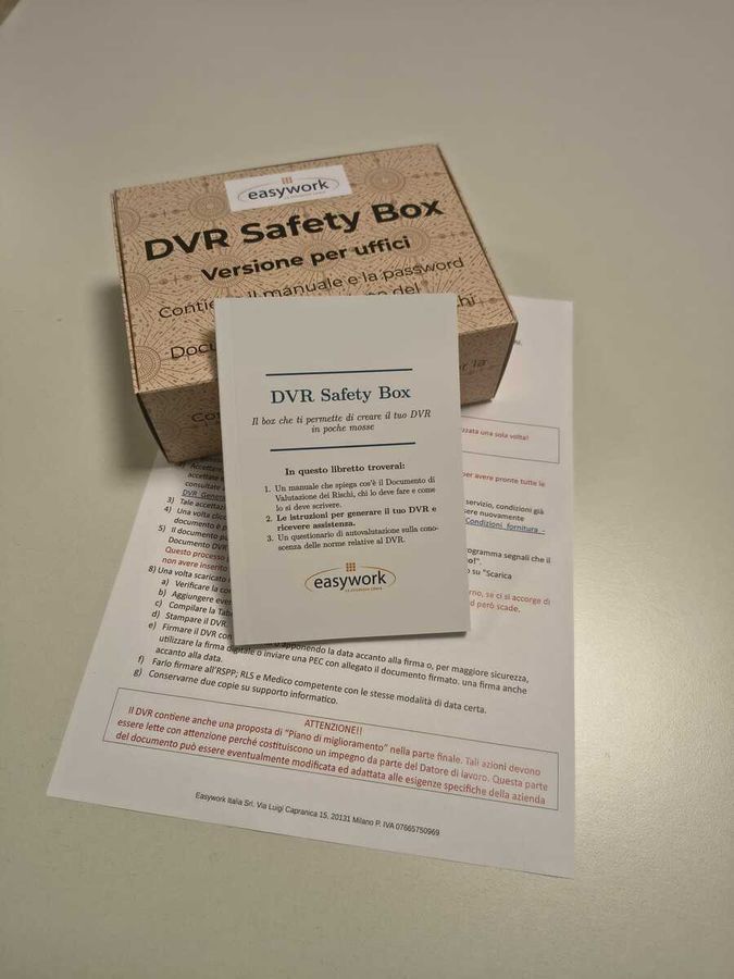 Grande novità nel mondo della sicurezza sul lavoro:  arriva il "DVR fai-da-te" che azzera i costi dei consulenti per i piccoli uffici
