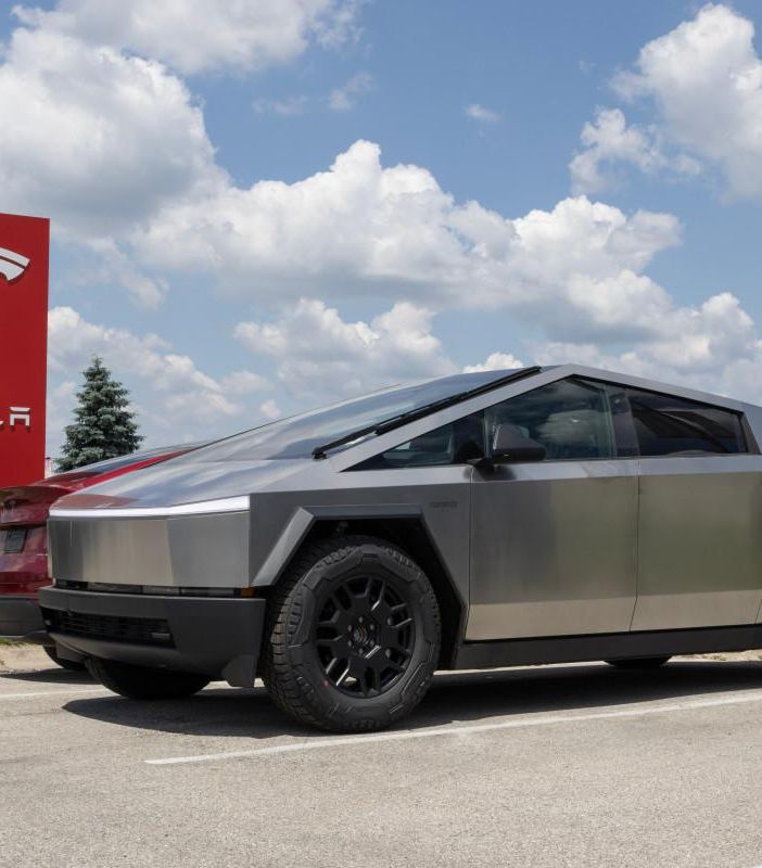 Tesla: una crescita esplosiva tra innovazione e sfide globali