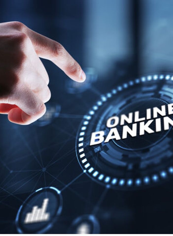La digitalizzazione dei servizi bancari: opportunità e rischi per il futuro.