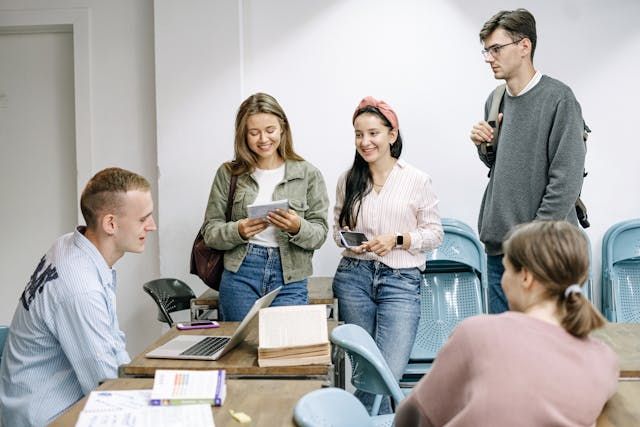 Universitari e lavoro: tra studio e indipendenza economica