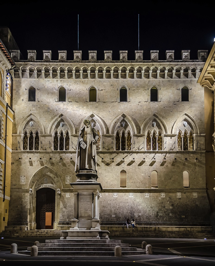 Titolo: Mps aumenta la posta: con l’86,48 % dei voti parte la scalata a Mediobanca