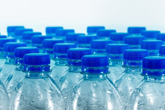 Tappi di plastica: direttiva europea verso la transizione verde.