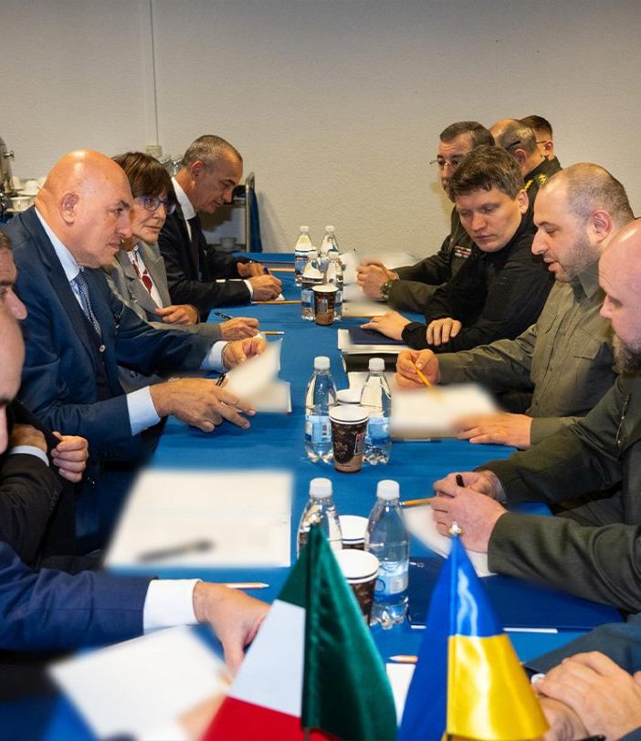 Ucraina, Crosetto a Ramstein “Impegno per una pace giusta”