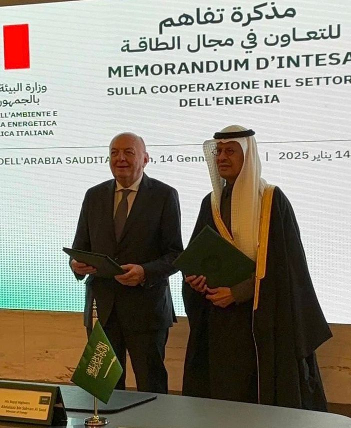 Energia, firmato a Riad memorandum tra Italia e Arabia Saudita