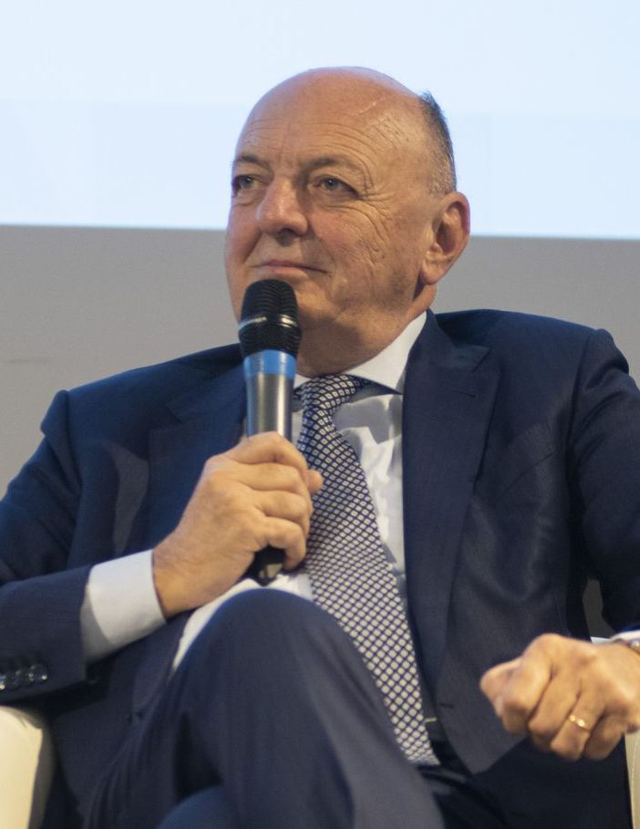 Pichetto “Dal Governo impegno su più fronti contro il caro energia”