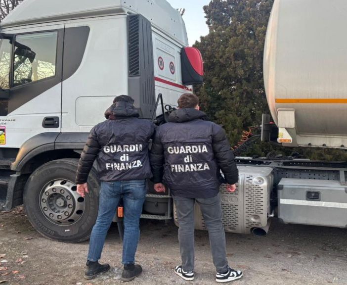 Monza, sequestrate 1,5 tonnellate di rifiuti misti e pericolosi
