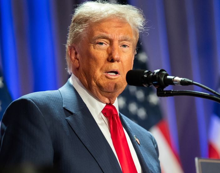 Trump sospende i dazi sul Messico per un mese