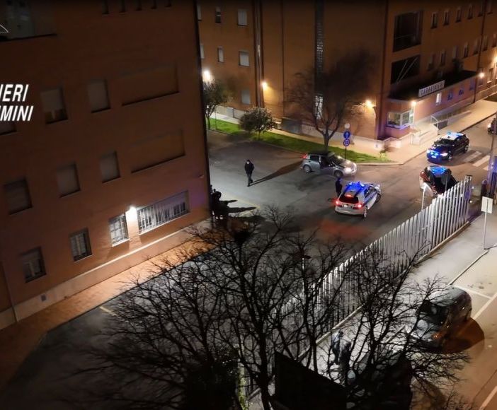 Traffico di droga, rapina e furti. Trentanove indagati in varie regioni