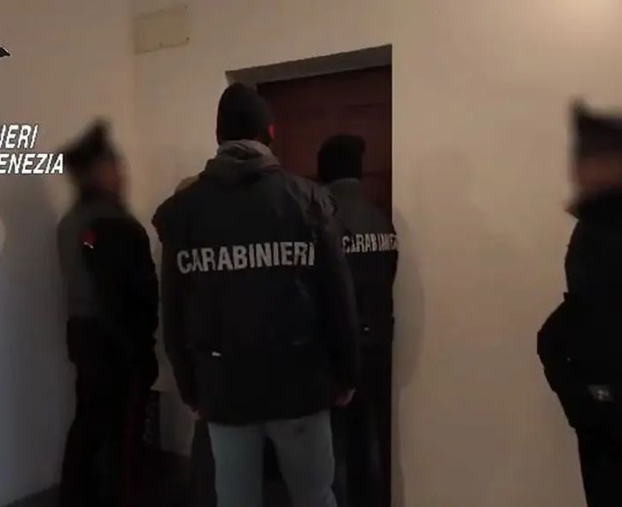 Spaccio di droga ed estosione, 14 misure cautelari in Veneto