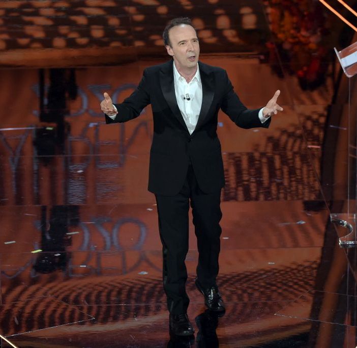 Sanremo, questa sera ad aprire il Festival sarà Roberto Benigni
