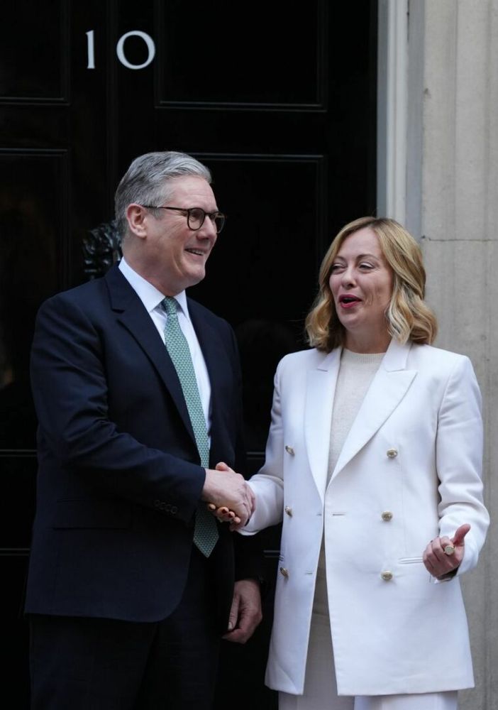 Giorgia Meloni al bilaterale con Keir Starmer