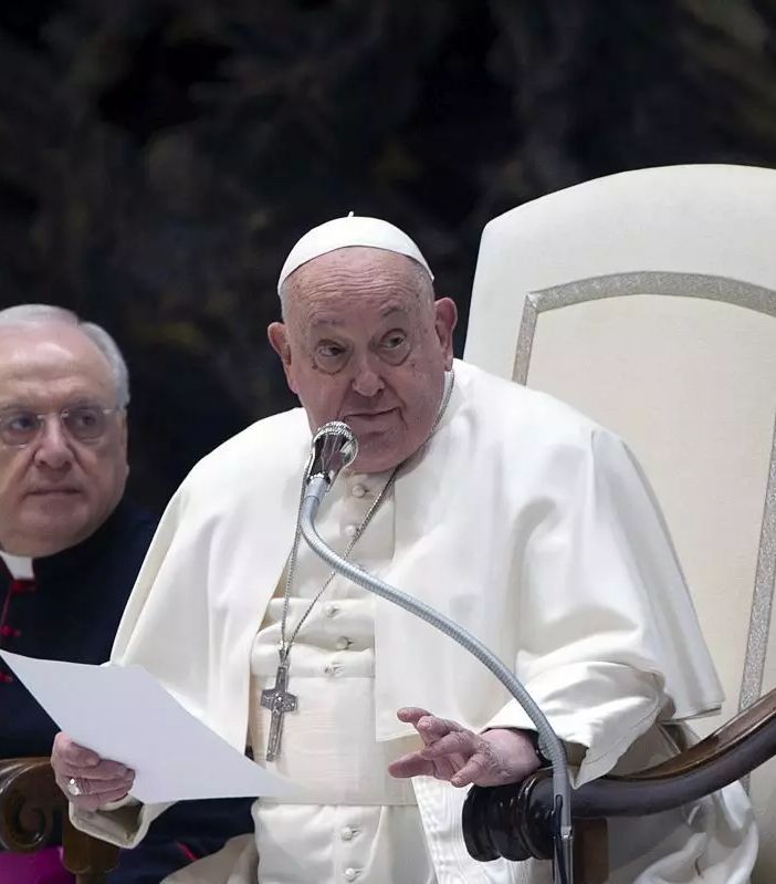 Il Papa in condizioni stabili, non ha febbre
