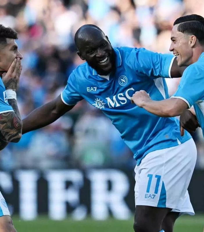 Napoli rompe il digiuno, Fiorentina battuta per 2-1