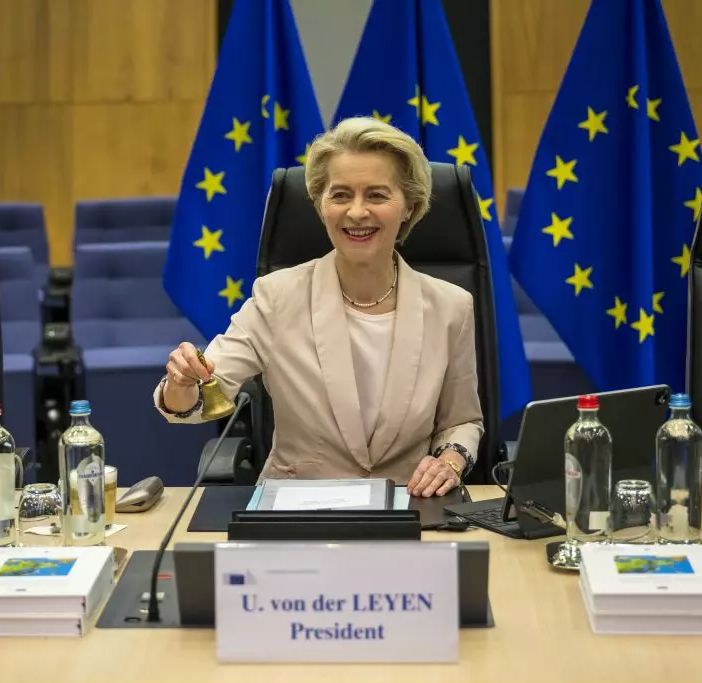Von der Leyen “La difesa comune nostro compito, Putin vicino ostile”