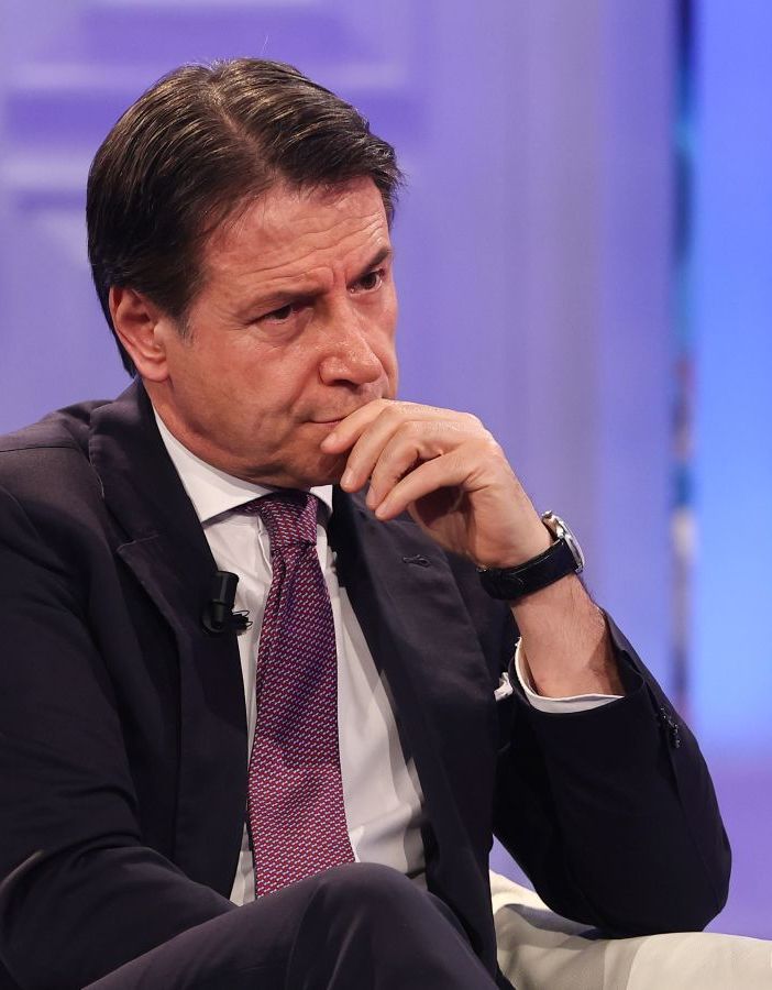 Conte “Con von der Leyen verso un’economia di guerra”