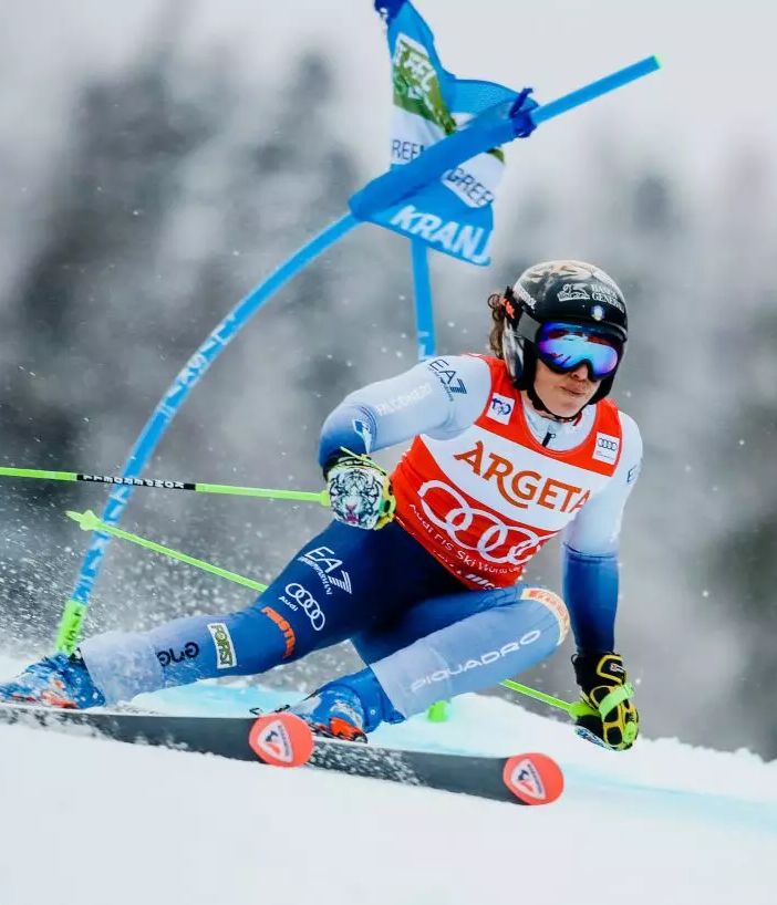 Brignone vince il Super-G di La Thuile e ipoteca la Coppa