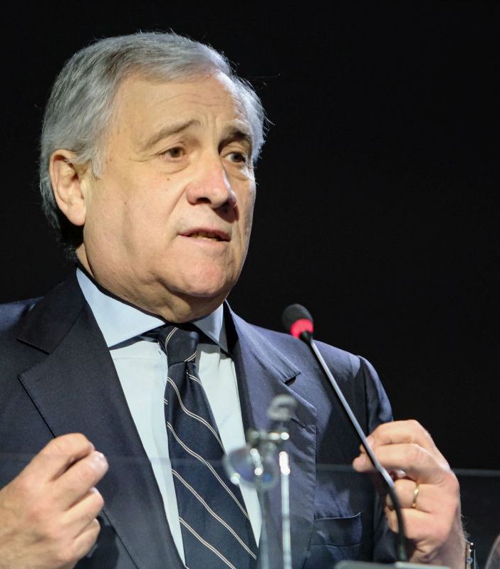 Tajani “Un dovere rafforzare la Difesa”