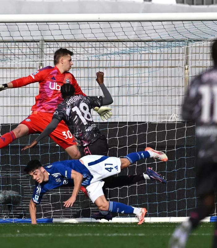 Kouamè replica a Douvikas, Como-Empoli termina 1-1