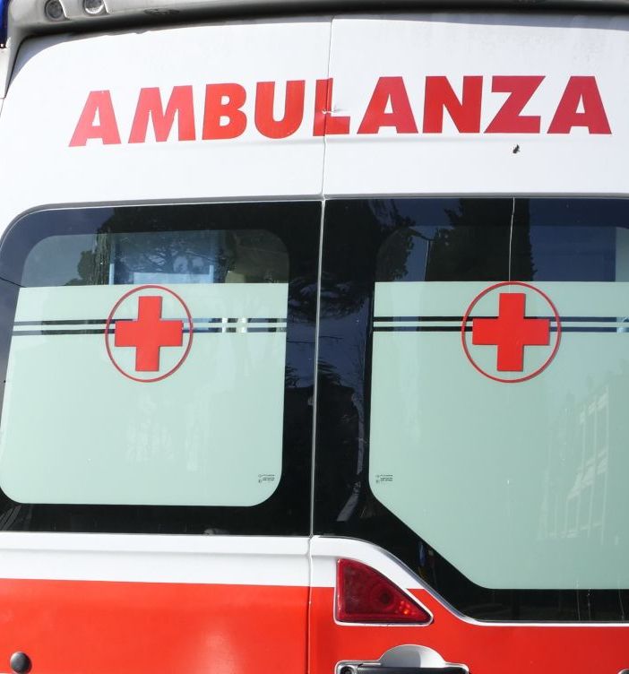 Accoltellata per strada a Messina, muore 21enne