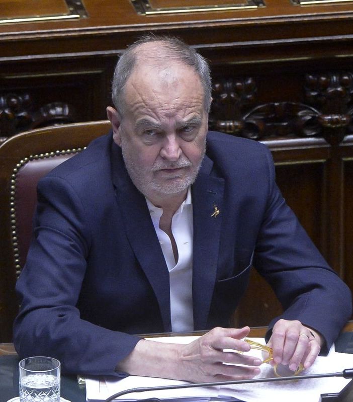 Autonomia, Calderoli “Non è finita, alzare voce”