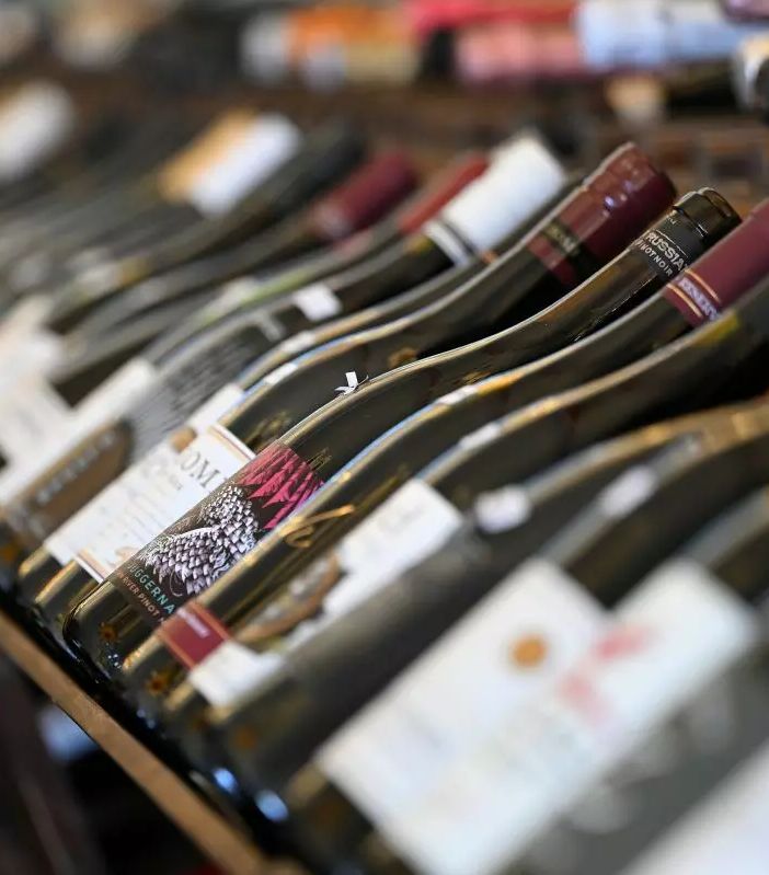 Rapporto Enpaia-Censis, cresce il consumo di vino ma è allarme dazi