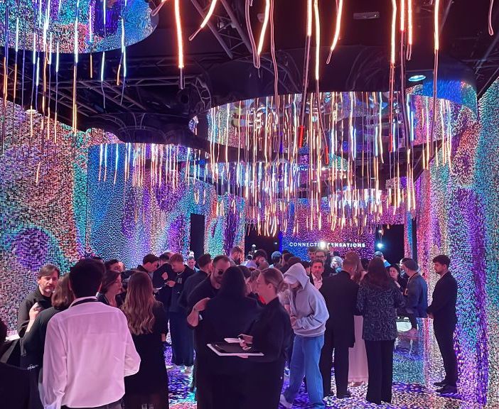Ploom torna alla Milano Design Week con “Connected Sensations”