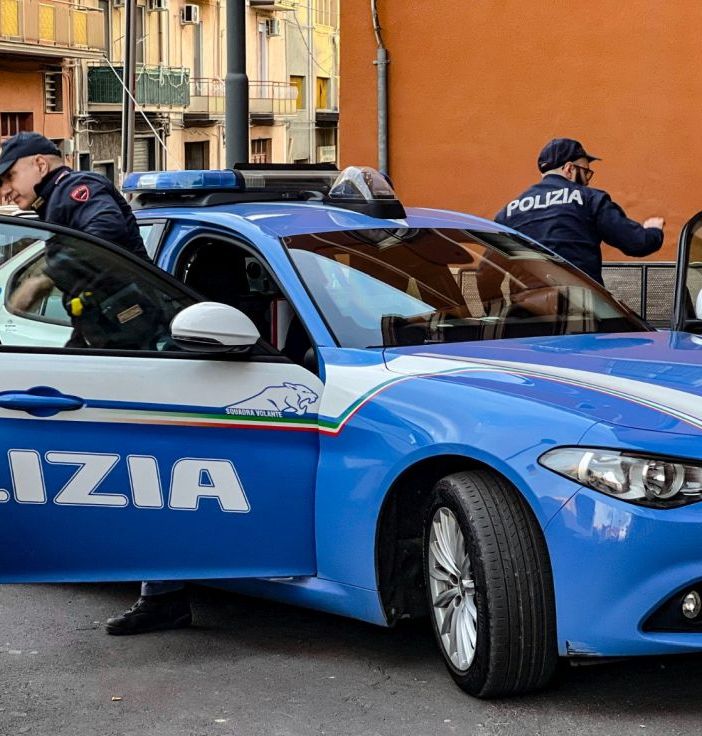 Camorra, arrestati a Napoli 12 esponenti di due clan a Pianura