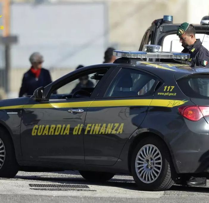Occultati al fisco 5 milioni, sequestrati a Torino beni per 1,2 milioni