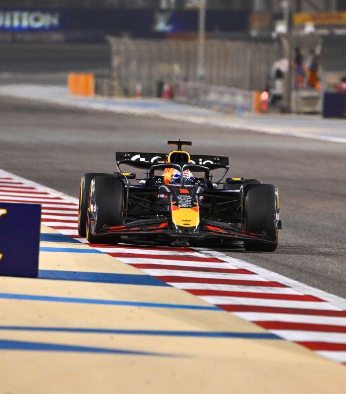 Verstappen in pole in Arabia Saudita, quarto tempo per Leclerc