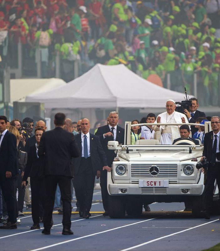 Lo sport si ferma per onorare la memoria di Papa Francesco