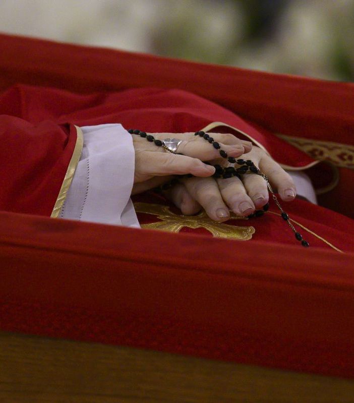 Sabato 26 aprile alle 10 i funerali di Papa Francesco