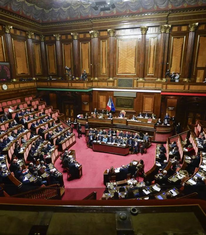 Via libera definitivo al decreto Bollette da 3 miliardi, è legge