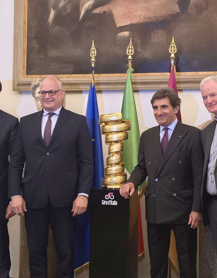 Grande arrivo Giro d’Italia a Roma intitolato a Papa Francesco