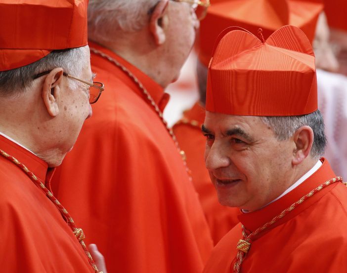 Papa, per Congregazione cardinali bene passo indietro di Becciu